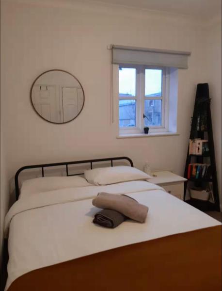 Kozy bed in the heart of London bed&breakfast included, Забронировать  Лондон Большой Лондон