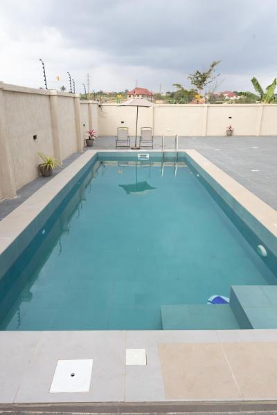 The Riverdale, Kumasi, Забронировать  Отели Кумаси с бассейном, Бассейн