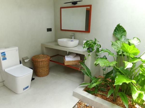 Kusal villa, Забронировать  Отели Округа Галле с парковкой, Парковка