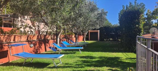 Caserta Holiday Rent, Забронировать  Отели в центре Устика, в центре
