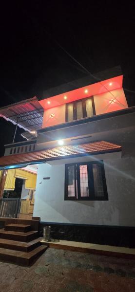 Ashabhavan, Забронировать  Отели Варкала с парковкой, рядом с Пляж Varkala Beach, Парковка
