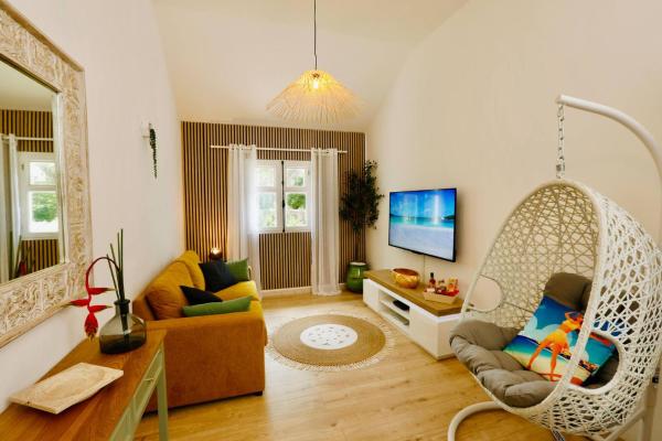 , Забронировать  Lazaret Фор-де-Франс