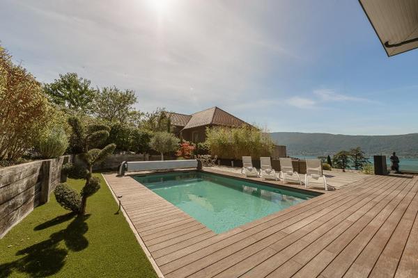 Villa Sunrise - Villa contemporaine avec piscine et vue panoramique sur le lac d’Annecy, Забронировать  Вейрье-дю-Лак 