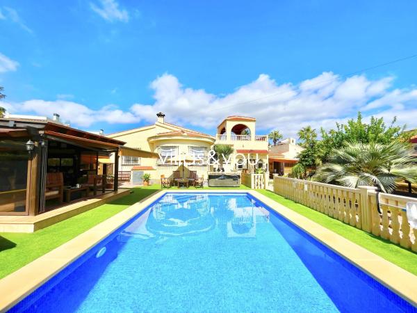 Villa Agave Ciudad Quesada by Villas&You, Забронировать  Рохалес Коста-Бланка