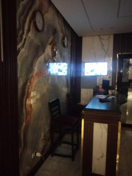 Host G Hotel, Забронировать  Отели Каира с парковкой, рядом с Садат, Парковка