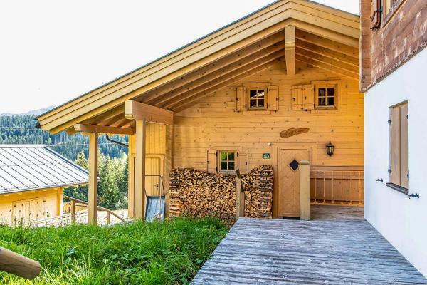 Chalet Königsleiten 167A, Забронировать Шале Отели Циллерталь Арены с парковкой, Парковка