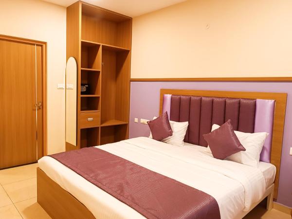 tan90 Comfort Stays, Забронировать  Отели штата Тамилнада с парковкой, Парковка