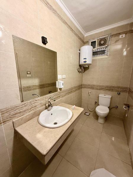 فندق ميريت امون سوهاج