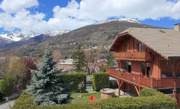 Chambre D\hôte au Chalet Datcha, Забронировать Шале Pont-de-Cervières Альпы