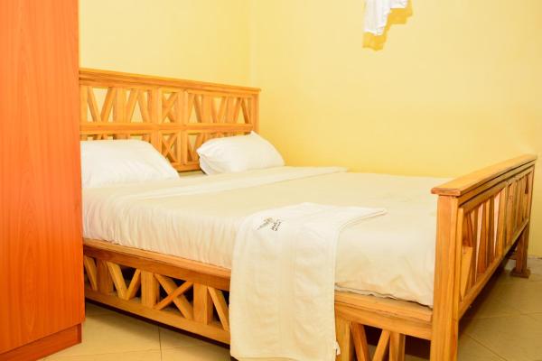 Baaz hotel Kakamega, Забронировать  Какамега Кения