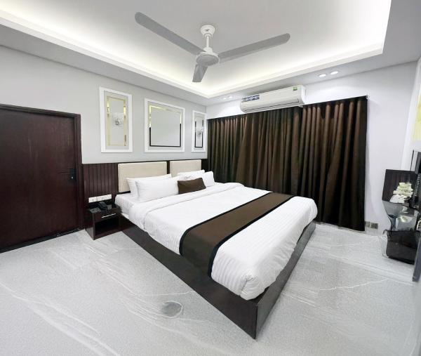 Hotel The Glory