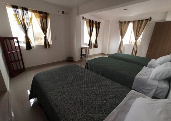 Hotel Entre Amigos Oaxaca Centro, Забронировать  Отели Оахака-де-Хуарес с парковкой, рядом с Центр Оахака-де-Хуарес, Парковка