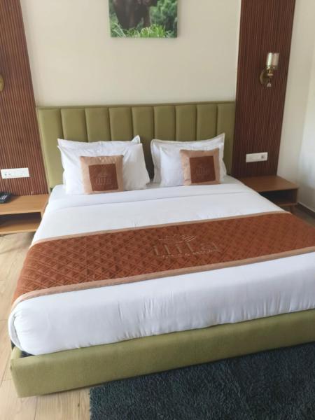 Creekwood Farmhouse Resort, Забронировать  Отели Кашыпур с парковкой, Парковка