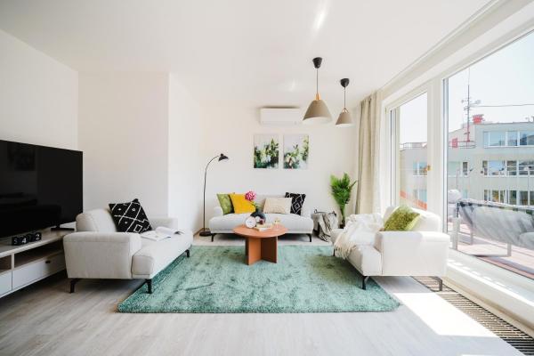 Prague Days - Top Floor Apartments with Terrace & AC near Vyšehrad Castle, Забронировать Апартаменты/квартира Апартаменты Праги, рядом с Панкрац, Апартаменты/квартира