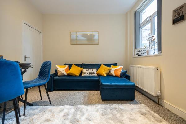 Accommodation in Newcastle Under Lyme, Забронировать  Ньюкасл-андер-Лайм Стаффордшир