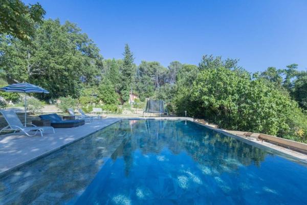 Villa sur Domaine Aix - Piscine & Tennis - Wagner, Забронировать  Les Platrières Альпы