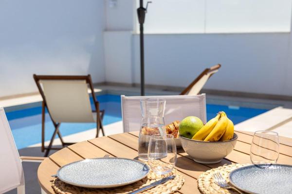 Villa Feliz, Забронировать  Отели Лос-Буэноса с бассейном, Бассейн