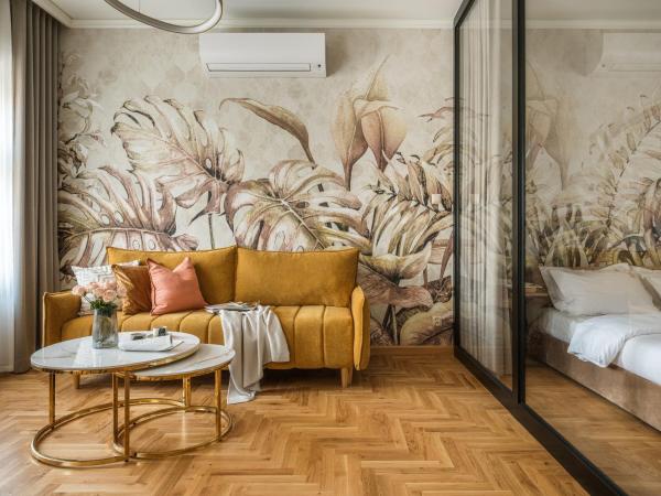 Art Palace - Fragola Apartments