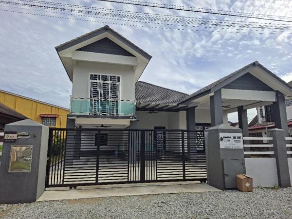 Rumah Inap Prof Homestay Guesthouse Banglo 2 Tingkat 4 Bilik Fully Aircond Kota Bharu, Забронировать  Кота-Бару Келантан