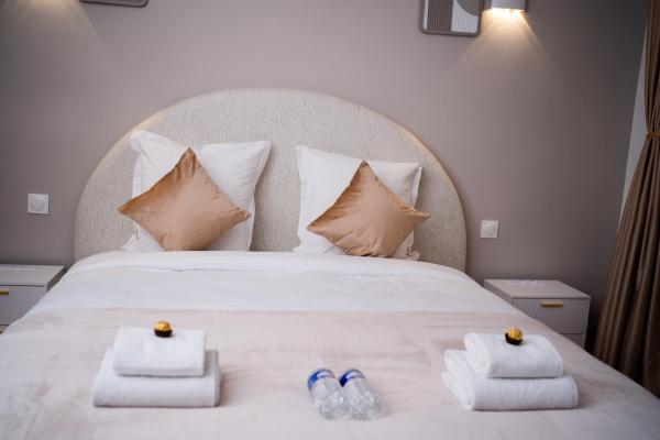 Hôtel Sofiane, Забронировать  Париж Иль-де-Франс, рядом с Мареше