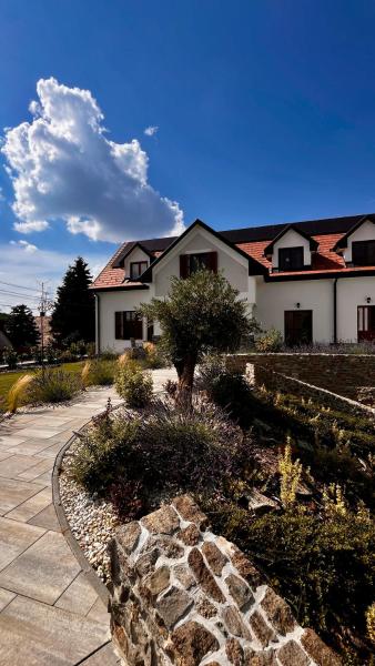 Villa Olea, Забронировать  Тихань Веспрем
