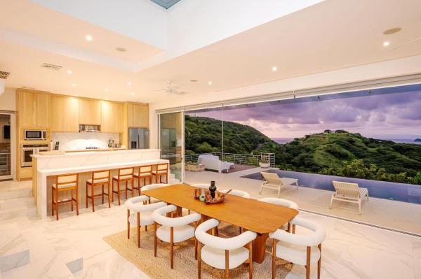 Lighthouse Ocean-view Modern Villa W Pool, Забронировать  Плайя-Эрмоса Gulf of Papagayo