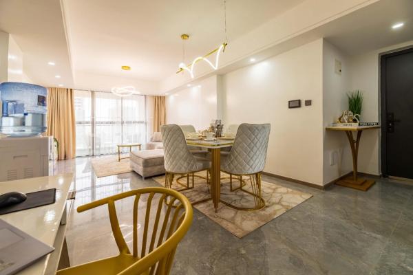 supreme living apartments with amazing city views,swimming pool, fully equipped gym, ample parking space and proximity to major shopping malls in kilimani, Забронировать Апартаменты/квартира Найроби Каунти Кения