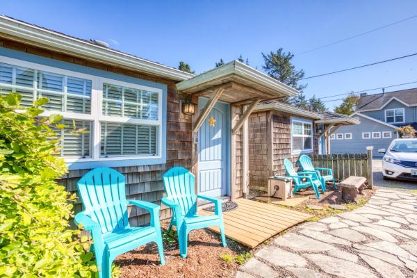 Hidden Villa Cottage #5 - The Sunflower Cottage, Забронировать  Кэннон-Бич North Oregon Coast