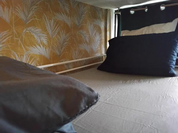 Male dorm shared room daily stay from 8 pm to 10 am \ Les réservations effectuées par des tiers sont strictement interdites \, Забронировать  Бобиньи Seine-Saint-Denis