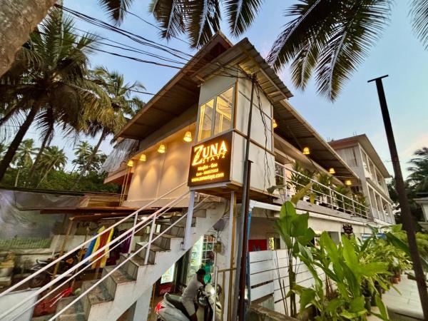 Zuna Stayz Morjim Goa, Забронировать  Морджим Северный Гоа