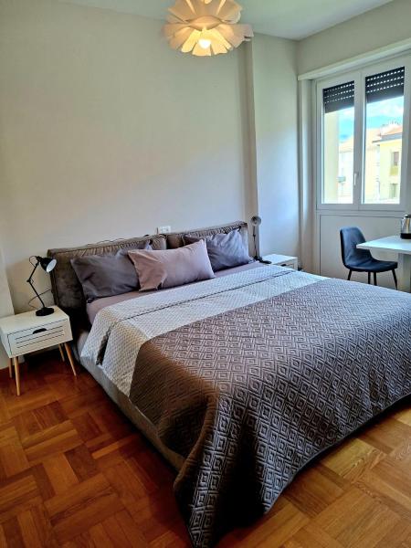 Appartamento Via Italia Centro Biella, Забронировать  Отели Пьемонта с парковкой, Парковка