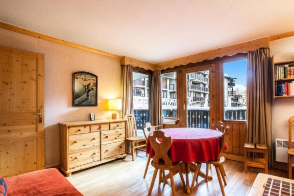 Résidence Val D\isere Village - Appartement lumineux Ski aux pieds Parking couvert MAE-3063, Забронировать  Отели Валь-д'Изер с парковкой, Парковка