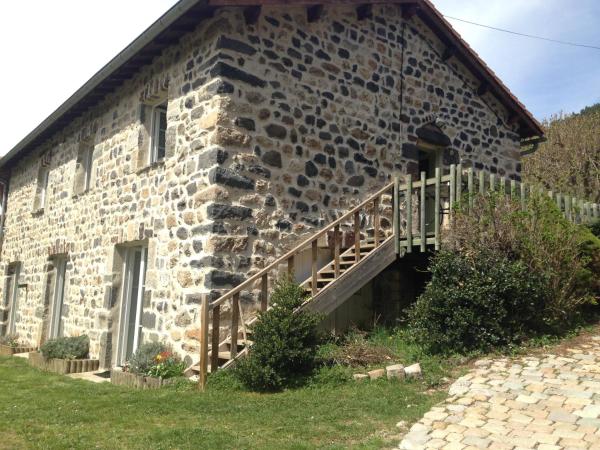 Gite Dans Un Village De Caractère, Забронировать  Гуде Haute Loire