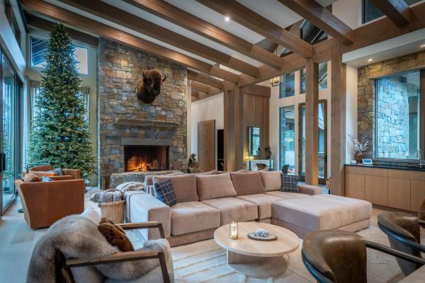 Mountain Lake Luxury Ski Chalet, 预订 小木屋 雷夫尔斯托克 雷夫尔斯托克