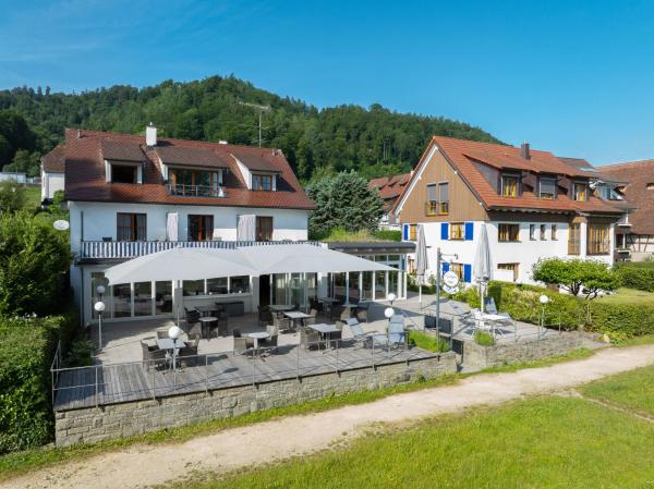 Hotel Fischerhaus Bodman, Забронировать  Отели Бодман-Людвигсхафен с парковкой, Парковка
