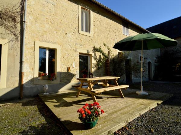 Holiday Home in Saint-Clément near the Sea, Забронировать  Османвиль D-day Beaches