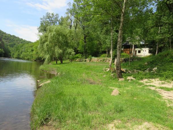 Studio au bord de la Rivière, Забронировать  Флорантен-ла-Капель Aveyron