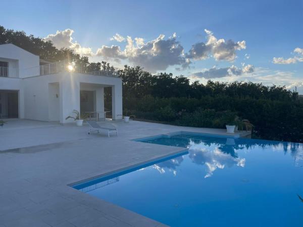 Villa Ebe - Luxury Villa with sea view, Забронировать  Аквавива-Пичена Марке