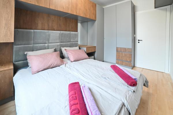 Cozy and stylish, Забронировать  Отели Сараевского кантона с парковкой, Парковка