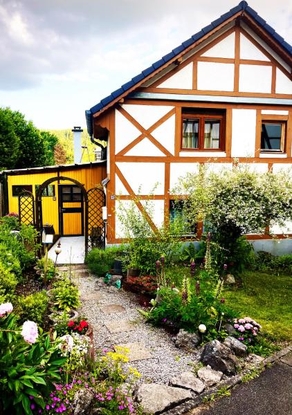 Landhaus-Villa, Sauna, private Garten, Забронировать  Шлайден Айфель