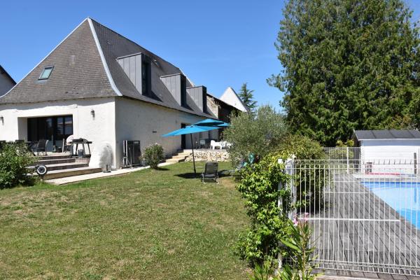 Chambres d\hôtes PANCHIEN, Забронировать  Нузийи Центр