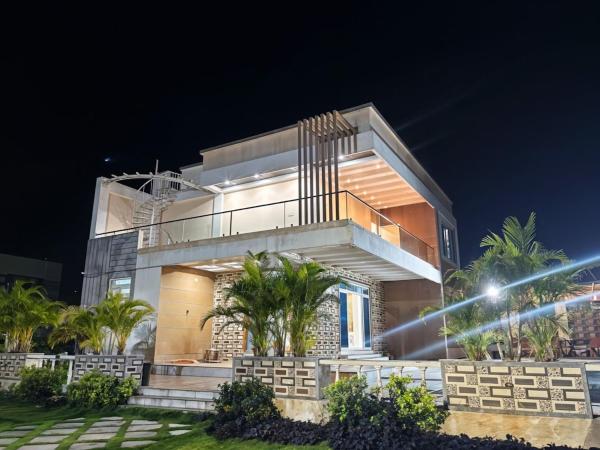 Silver Nest Farms 3BR Villa with Pool by Homeyhuts, Забронировать  Хайдарабад Hyderabad Region