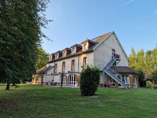 auberge de jeunesse Troyes rosières, Забронировать  Розьер-пре-Труа 