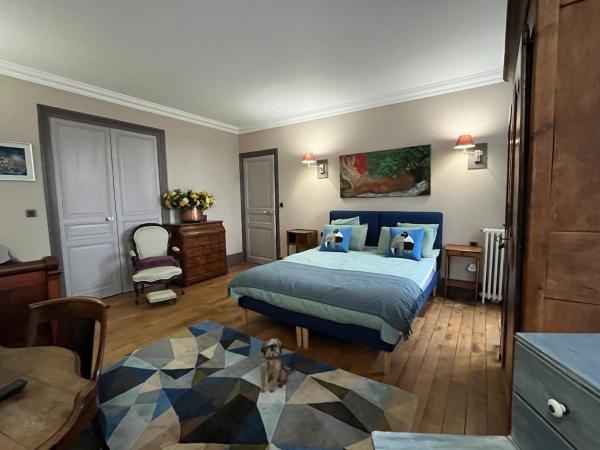 La maison d\Augusta - appartements, Забронировать  Бурж Cher, рядом с Музей провинции Берри