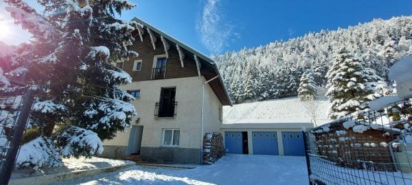 Maison Villard de Lans, Забронировать  Отели Vercors с парковкой, Парковка