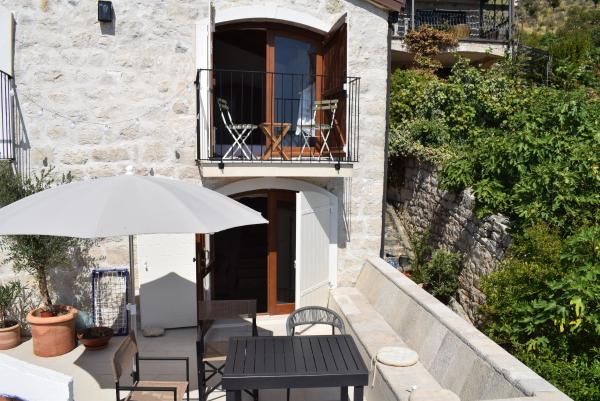 Unique stone apartment Villa M, Забронировать  Будва Будванская ривьера