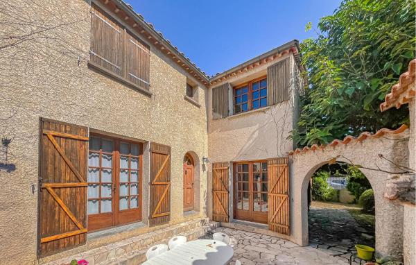 Villa Proche Cévennes, Забронировать  Сен-Илер-де-Бретма Gard