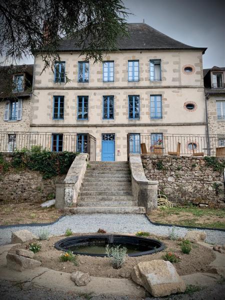La Maison du Cèdre, Забронировать Отель Беневан-л'Аббеи Creuse