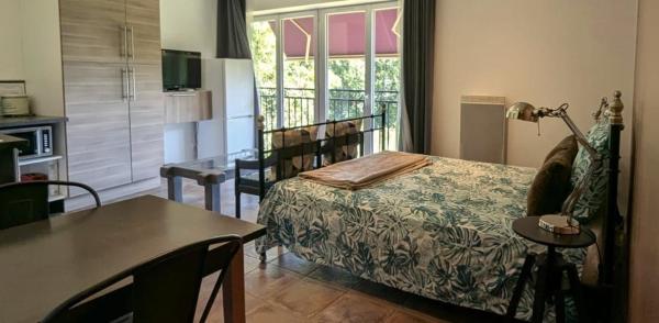 Studihôtel Le COSY, Забронировать  Сен-Морис-де-Гурдан 