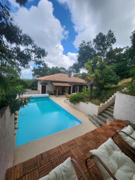Villa Piscine près Golf Arcachon, Забронировать  Ла-Тест-де-Бюш 